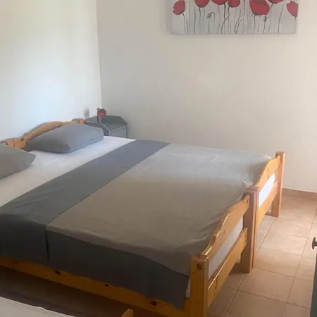 Apartamento Danijela & Vlado - Three Bedroom With Balcony And Garden View Lopar