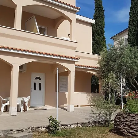 Danijela & Vlado - Three Bedroom With Balcony And Garden View Apartamento