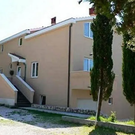 Danijela & Vlado - Three Bedroom With Balcony And Garden View * Lopar